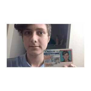 Fullz + Drivers License Front and Back + Selfie Holding (COMPLETE PACKAGE!)
